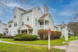 14 Homestead Ln in Lincoln Park, NJ - Building Photo