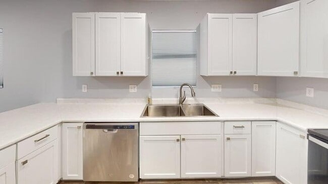 property at 1000 N 9th St