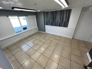 416 W Main St in Peoria, IL - Building Photo - Building Photo