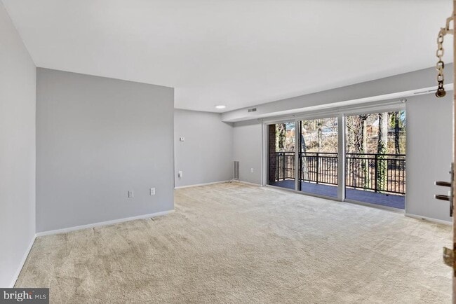 property at 7376 Lee Hwy