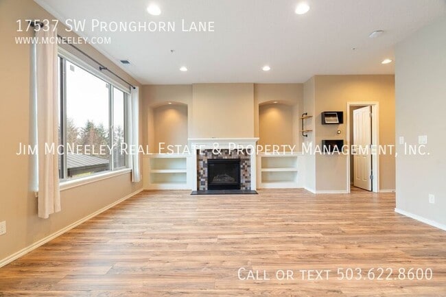 17537 SW Pronghorn Ln in Beaverton, OR - Building Photo - Building Photo