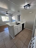 4565 Alamo St, Unit J in Simi Valley, CA - Building Photo