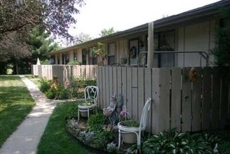 Parkville Apartments in Gas City, IN - Building Photo - Building Photo