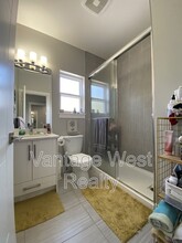 754-754 Coopland Crescent in Kelowna, BC - Building Photo - Building Photo