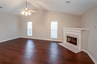 1708 Cherry Creek Dr in Southaven, MS - Building Photo - Building Photo