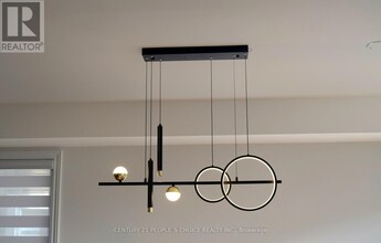 107 Molozzi St in Erin, ON - Building Photo - Building Photo