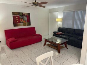 1818 Rodman St in Hollywood, FL - Foto de edificio - Building Photo