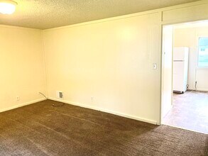 32119 Genessee St, Unit 32119 in Westland, MI - Building Photo - Building Photo