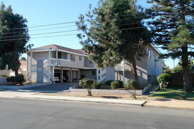 3177 Lincoln St in Carlsbad, CA - Building Photo - Building Photo