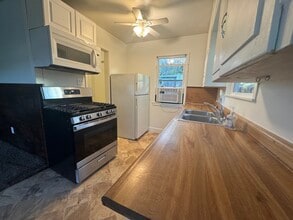 5460 Traffic Way in Atascadero, CA - Building Photo - Building Photo