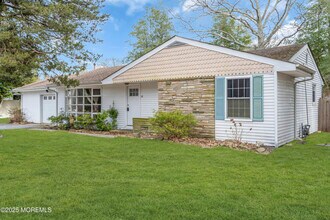12 Pinehurst Dr in Little Egg Harbor Township, NJ - Building Photo - Building Photo