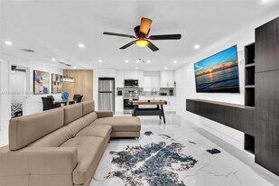 923 NW 110th St in Miami, FL - Building Photo