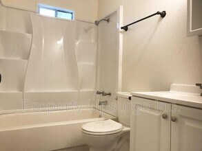 642 Reeds Ave in Red Bluff, CA - Building Photo - Building Photo