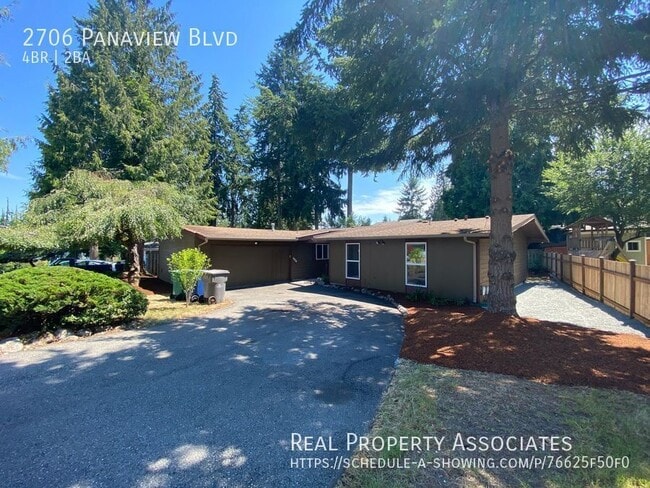 property at 2706 Panaview Blvd