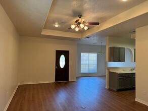 852 Tangle Oaks Dr in Bellville, TX - Building Photo - Building Photo
