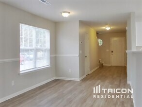 325 Cayman Way in Charlotte, NC - Building Photo - Building Photo