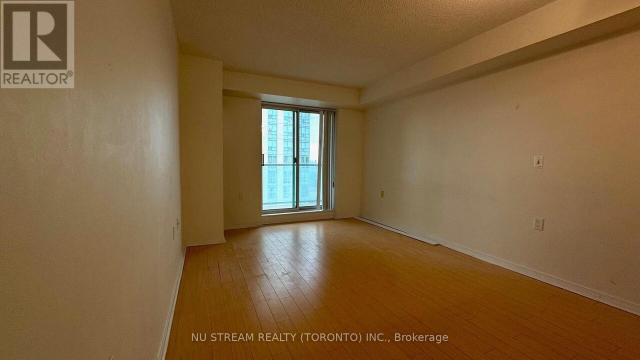 1106-1120 OLIVE Ave in Toronto, ON - Building Photo