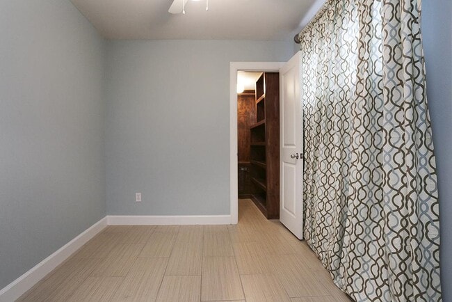 property at 3507 Mosley Ct