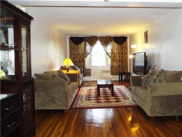 5 Sadore Ln-Unit -5M in Yonkers, NY - Building Photo - Building Photo