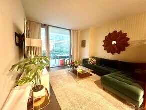 131-03 40th Rd, Unit 8J in Queens, NY - Building Photo - Building Photo