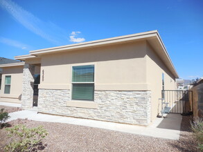 6560 Toivoa Pl in El Paso, TX - Building Photo - Building Photo