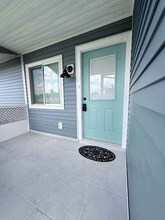 400 Waterside St in Port Charlotte, FL - Building Photo - Building Photo
