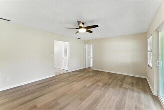 2045 Eastbrook Blvd in Winter Park, FL - Building Photo - Building Photo