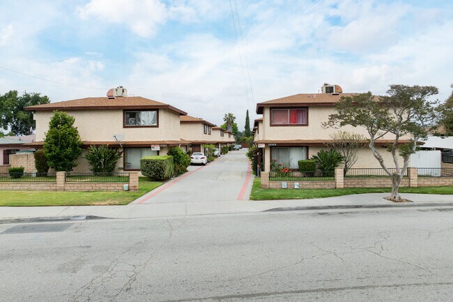 10309 Bodger ST in El Monte, CA - Foto de edificio - Building Photo