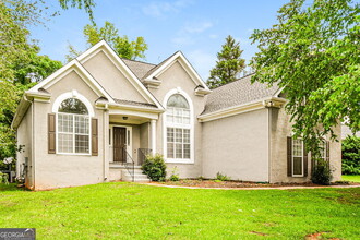 3419 Uncle Genes Way SE in Conyers, GA - Building Photo - Building Photo