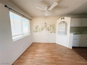212 Orland St in Las Vegas, NV - Building Photo - Building Photo