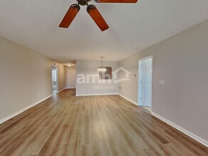674 Springtree Lane in Avon, IN - Building Photo - Building Photo