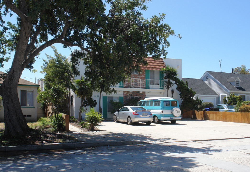 1867 Reed Ave in San Diego, CA - Building Photo