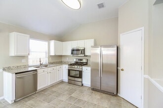 709 Gillon Dr in Arlington, TX - Building Photo - Building Photo