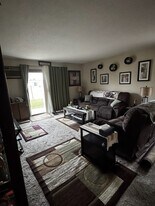 558 Braund St in Onalaska, WI - Building Photo