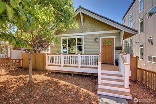 5105 46th Ave SW in Seattle, WA - Building Photo