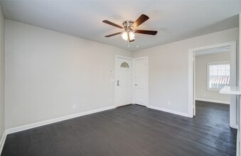 710 Hemphill St in Houston, TX - Building Photo - Building Photo