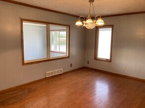 411 N Shady Bend Rd in Grand Island, NE - Building Photo - Building Photo