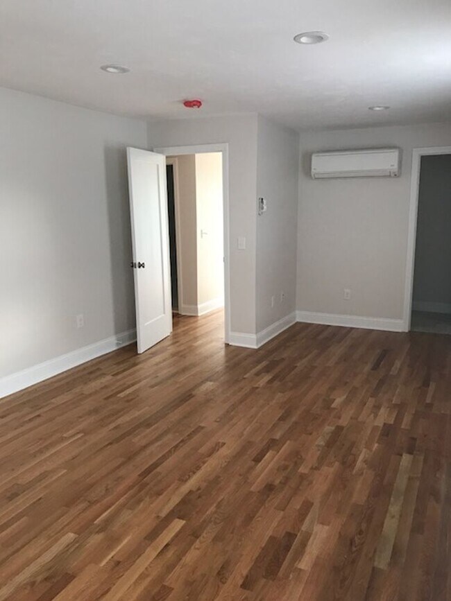 property at 70 Courtland St