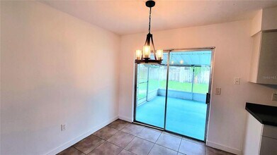 1703 N Pompano Ave in Sarasota, FL - Building Photo - Building Photo