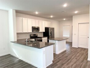 219 Tokalaun Dr in Hutto, TX - Building Photo - Building Photo