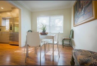 555 NE 71st St in Miami, FL - Building Photo - Building Photo