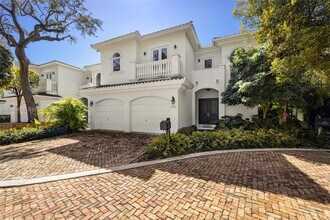 2760 Brickell Ct in Miami, FL - Building Photo - Building Photo