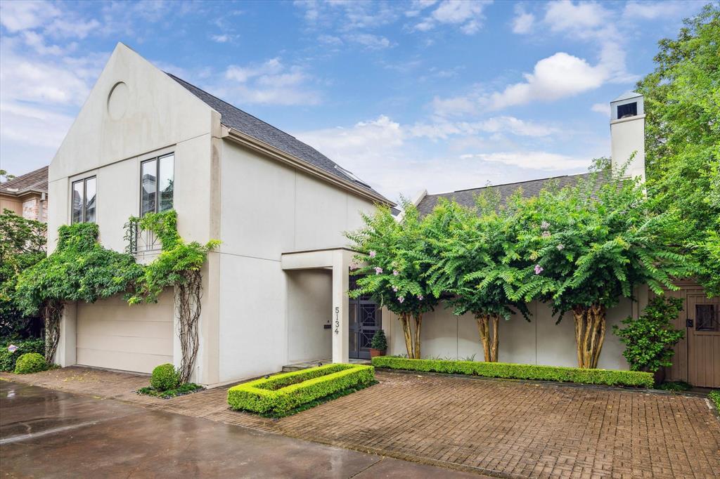 5134 Longmont Dr in Houston, TX - Building Photo