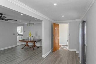 53 Washington Ave-Unit -1FL in Mineola, NY - Building Photo - Building Photo