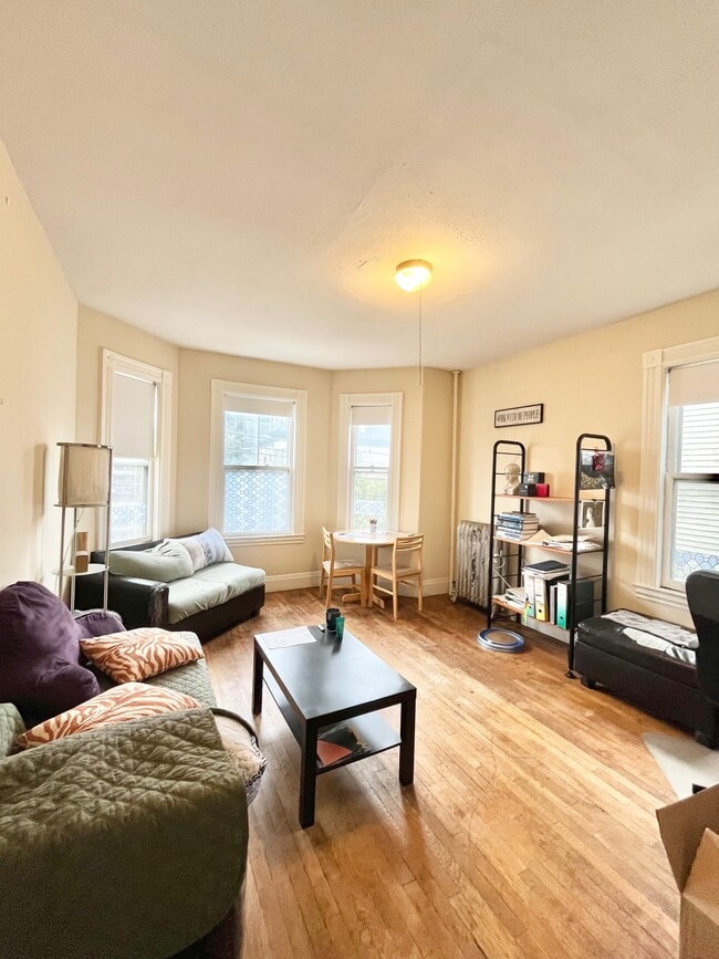 78 Aldie St, Unit 2 in Boston, MA - Building Photo - Building Photo