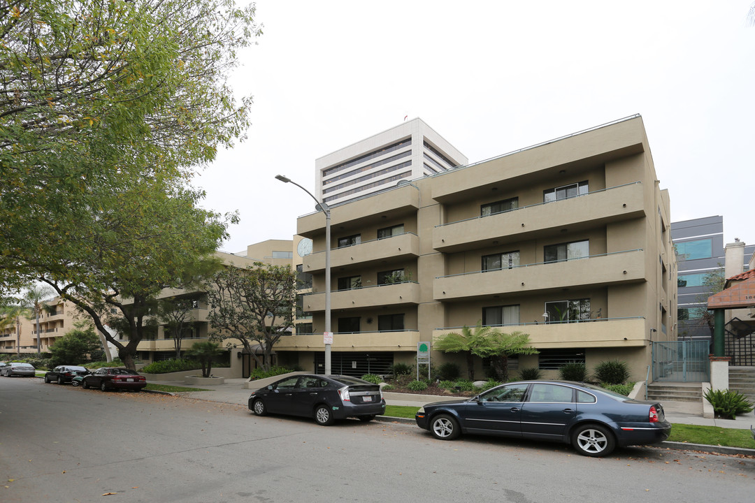 1619 Bentley Avenue, in Los Angeles, CA - Building Photo