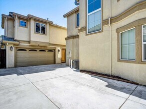 4312 Middlefield Dr in Tracy, CA - Building Photo - Building Photo