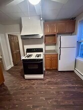 197 Sutton Ave in East Providence, RI - Building Photo - Building Photo