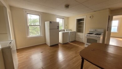 24 Everard St in Worcester, MA - Building Photo - Building Photo