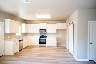 2105 NE 12th St in Oklahoma City, OK - Building Photo - Building Photo